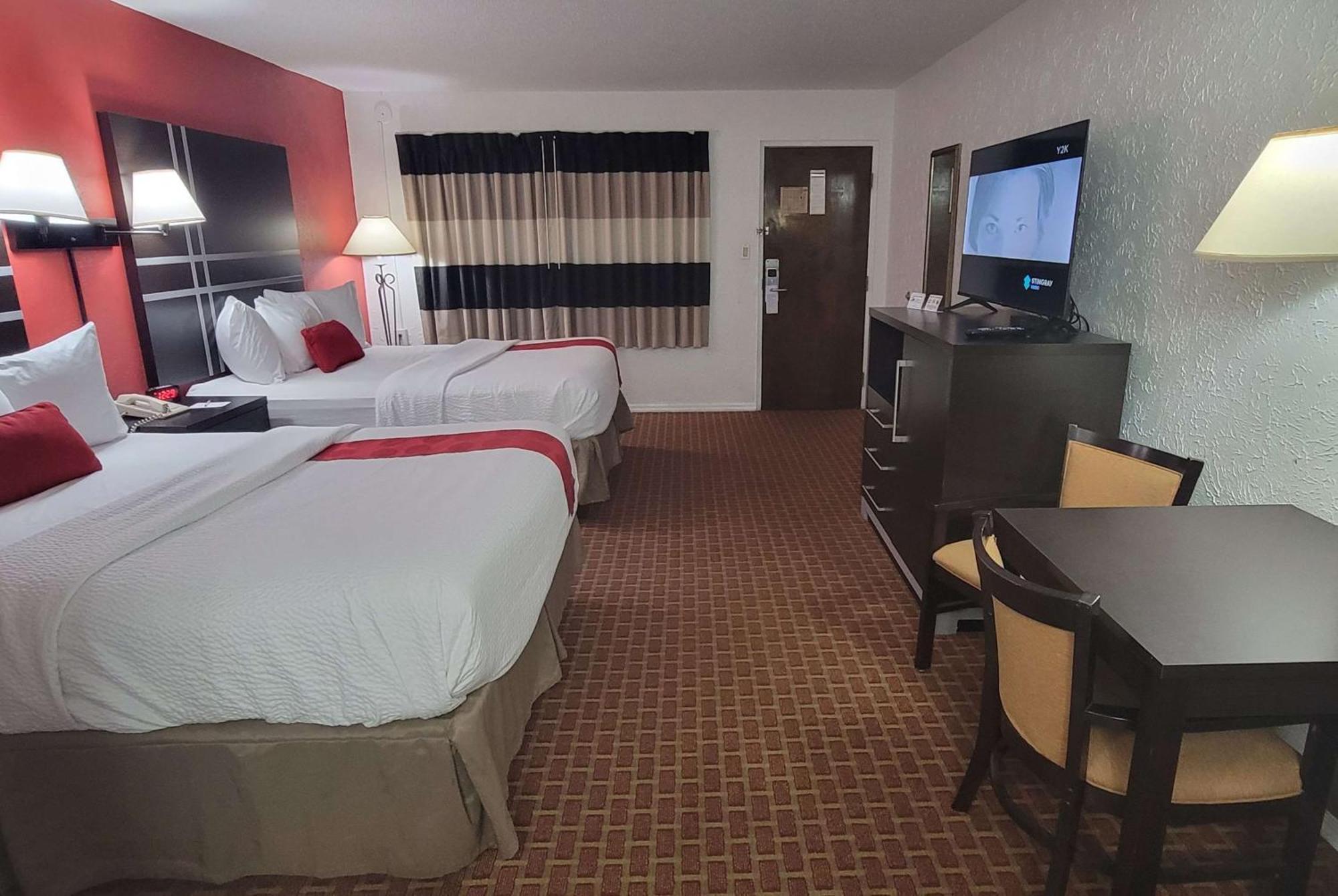 Ramada By Wyndham Mountain Home Extérieur photo