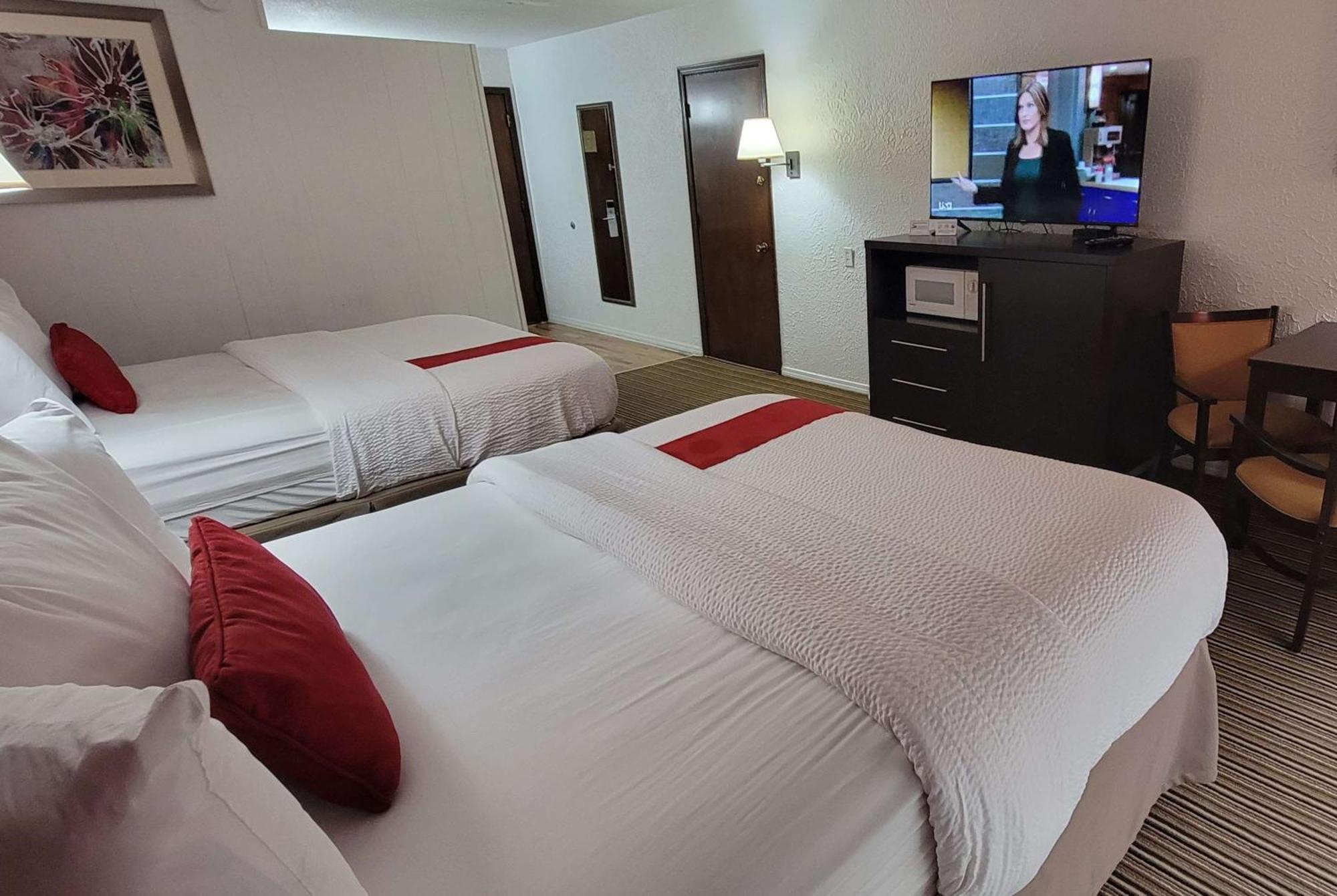 Ramada By Wyndham Mountain Home Extérieur photo