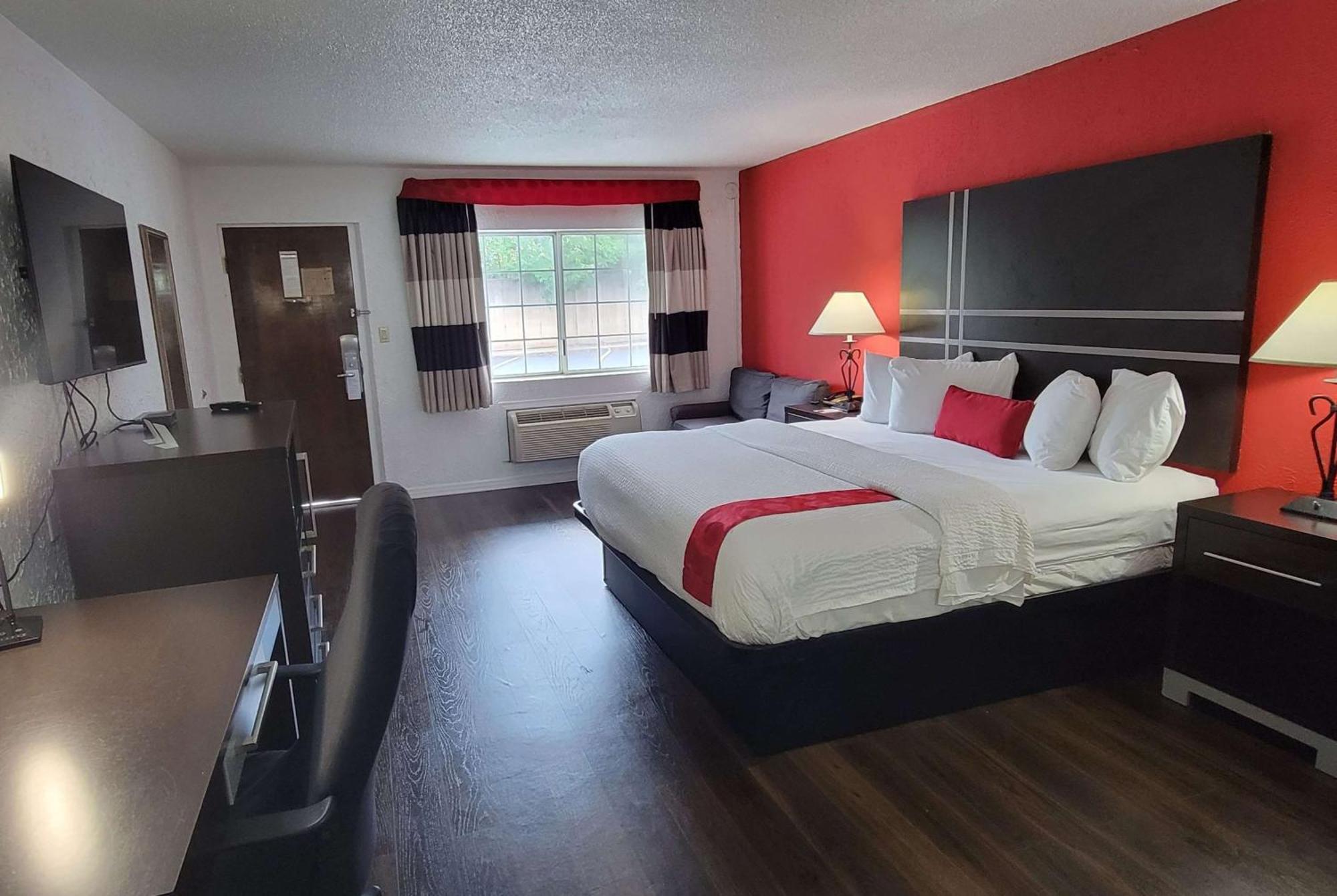 Ramada By Wyndham Mountain Home Extérieur photo